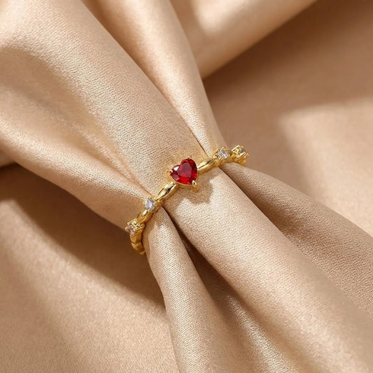 Coralyn Amoura Ring | Gold
